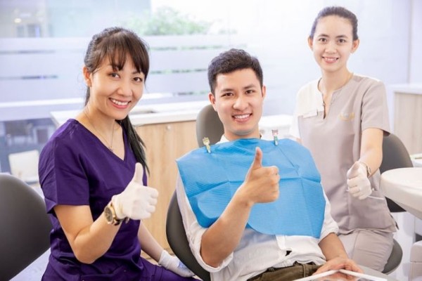 Cao đẳng Công nghệ Y – Dược Việt Nam tuyển sinh Kỹ thuật Phục hình răng