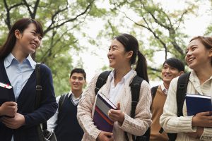 Tuyển sinh Trung cấp tiếng Trung – Ngành học có thu nhập ấn tượng