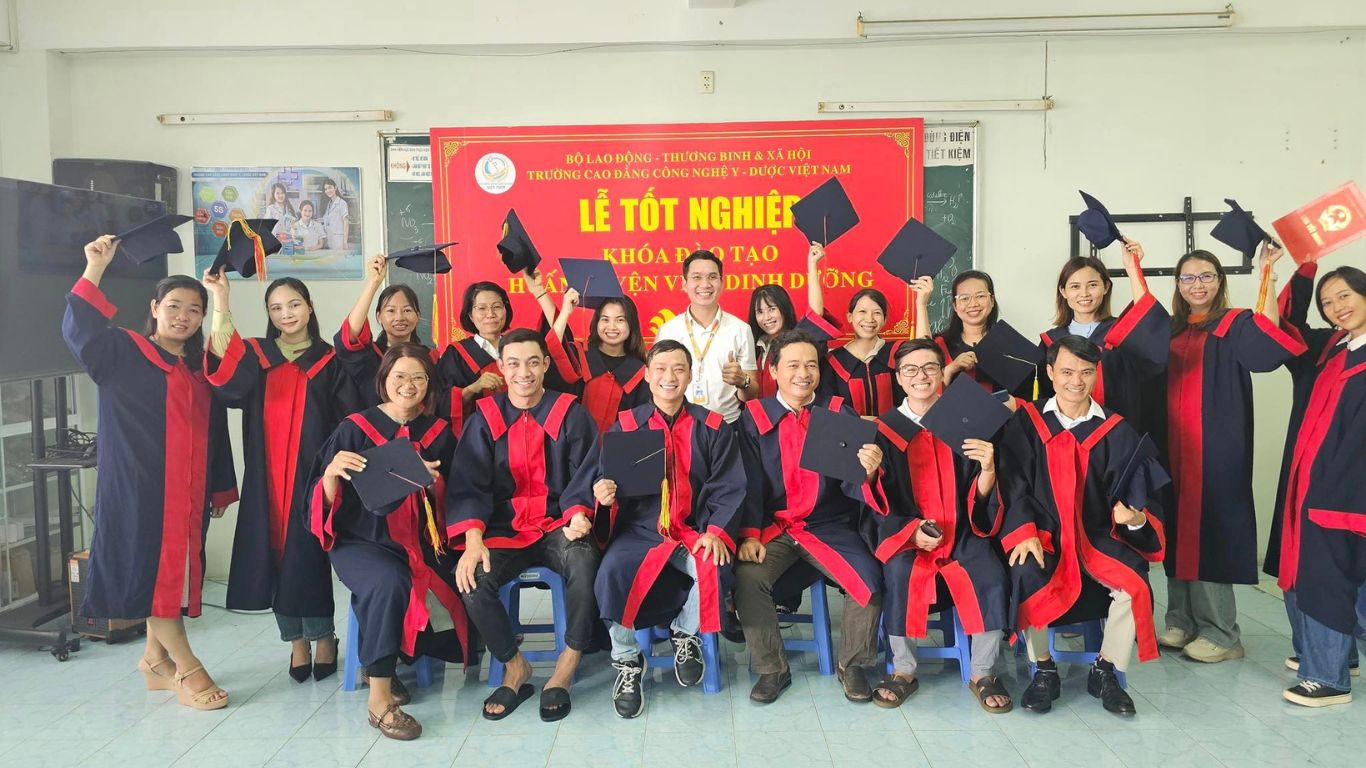 khoa hoc huan luyen vien dinh duong