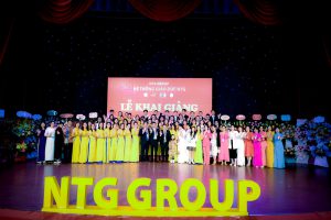 Cao đẳng Công nghệ Y – Dược Việt Nam Hà Nội Long Trọng Tổ Chức Lễ Khai Giảng